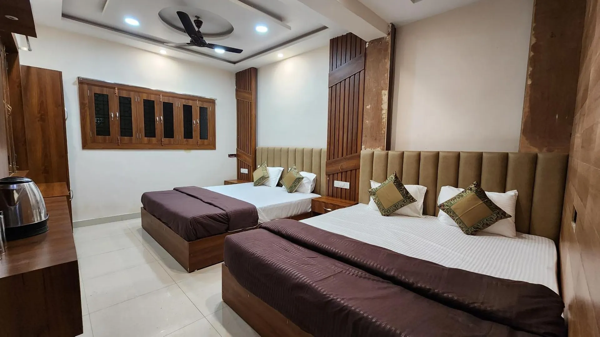 Otel Baba Town Homestay Varanasi
